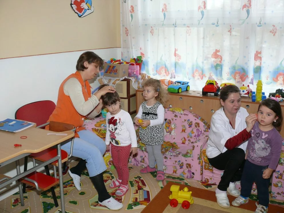 kindergarten-90505_1280