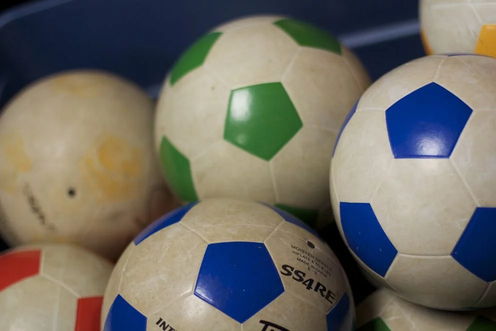soccer-670058_1920